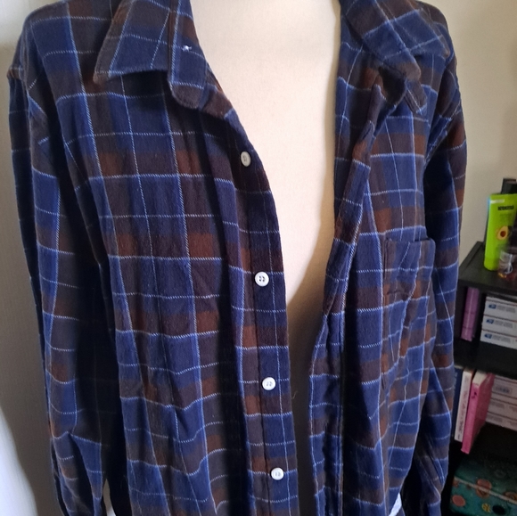 Flannel.🌈 - Picture 4 of 7